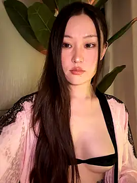 Snapshot of sphynx-_- chatting on September 14, 2025, 11:21 am sphynx- - online show from September 14, 2025, 11:21 am