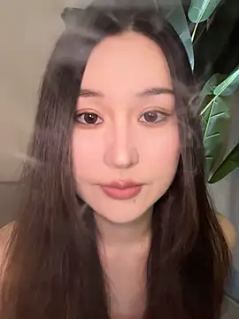 Snapshot of sphynx-_- chatting on September 11, 2025, 11:43 am sphynx- - online show from September 11, 2025, 11:43 am