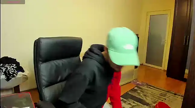 awesomejustin online show from December 10, 2024, 8:49 pm