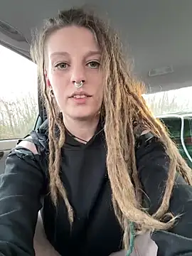 Snapshot of MenaDreadfull chatting on February 9, 2025, 3:01 pm MenaDreadfull online show from February 9, 2025, 3:01 pm