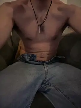 elpequeysurabo online show from June 19, 2026, 8:47 pm