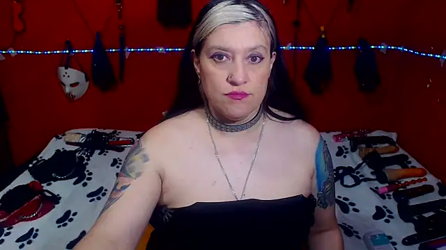 Snapshot of MATURE_Randy chatting on November 28, 2025, 11:49 pm MATURE Randy online show from November 28, 2025, 11:49 pm