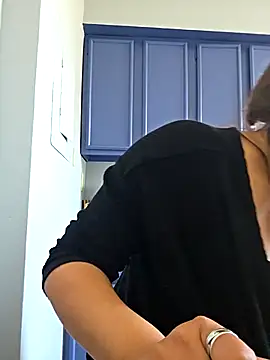 Nikkierosee online show from February 7, 2026, 3:53 pm