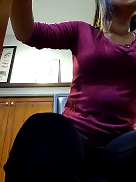 Snapshot of Nikkierosee chatting on February 27, 2025, 4:24 am Nikkierosee online show from February 27, 2025, 4:24 am