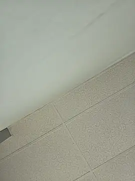 Snapshot of Nikkierosee chatting on September 15, 2025, 4:51 pm Nikkierosee online show from September 15, 2025, 4:51 pm