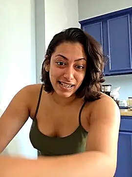 Snapshot of Nikkierosee chatting on September 13, 2025, 12:16 pm Nikkierosee online show from September 13, 2025, 12:16 pm