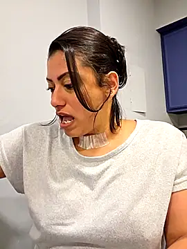 Snapshot of Nikkierosee chatting on October 30, 2025, 3:27 am Nikkierosee online show from October 30, 2025, 3:27 am