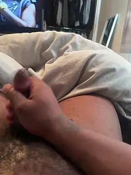 chocolatelongstrokes online show from April 30, 2026, 12:34 pm