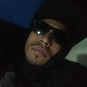 AlexAlejandro13 online show from April 21, 2026, 10:16 pm