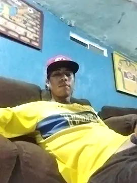 Snapshot of AlexAlejandro13 chatting on July 12, 2026, 6:47 am AlexAlejandro13 online show from July 12, 2026, 6:47 am