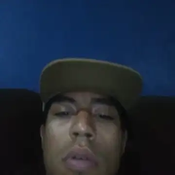 Snapshot of AlexAlejandro13 chatting on May 29, 2026, 3:34 am AlexAlejandro13 online show from May 29, 2026, 3:34 am
