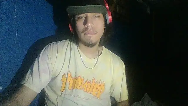 AlexAlejandro13 online show from October 18, 2025, 7:54 am