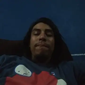 Snapshot of AlexAlejandro13 chatting on April 28, 2026, 11:20 pm AlexAlejandro13 online show from April 28, 2026, 11:20 pm
