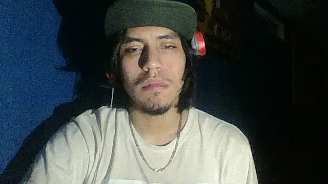 AlexAlejandro13 online show from October 12, 2025, 7:32 am