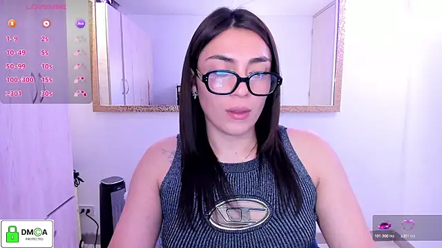 Snapshot of EricaVanderhill chatting on June 13, 2026, 12:19 am EricaVanderhill online show from June 13, 2026, 12:19 am