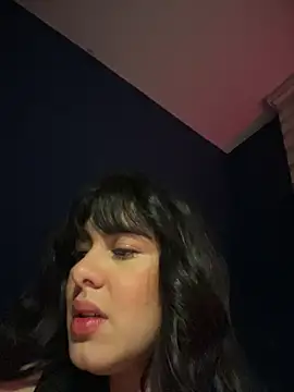 Roxxannne online show from December 13, 2025, 9:43 pm