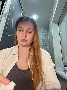 CandyShoopp online show from March 28, 2026, 4:41 pm