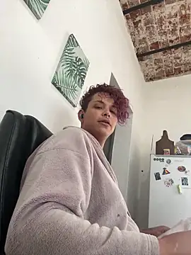 Snapshot of Alicbranca chatting on September 20, 2025, 2:44 pm Alicbranca online show from September 20, 2025, 2:44 pm