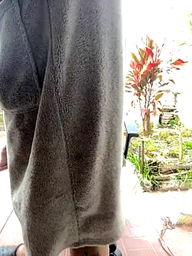 Snapshot of Alicbranca chatting on September 21, 2025, 7:41 pm Alicbranca online show from September 21, 2025, 7:41 pm