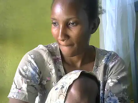 Snapshot of Athena_2019 chatting on November 4, 2025, 7:56 am Athena 2019 online show from November 4, 2025, 7:56 am