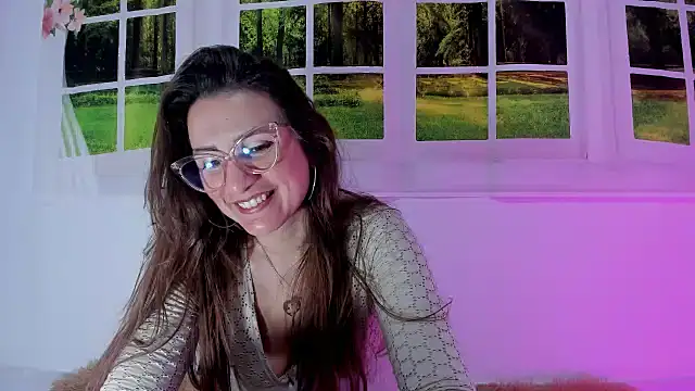 vanessabrown  online show from July 18, 2026, 7:55 pm