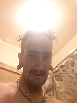 MrDaRkO 420 online show from May 27, 2026, 3:03 am