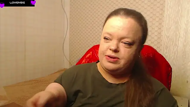 Janiffer MiMi online show from December 5, 2025, 7:34 pm