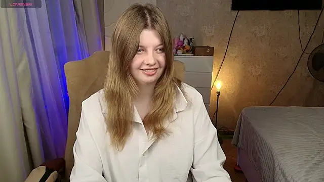 Vivian cutie online show from December 5, 2025, 2:37 pm