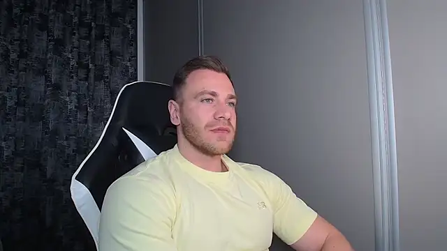 Thori92 online show from May 15, 2026, 5:11 pm