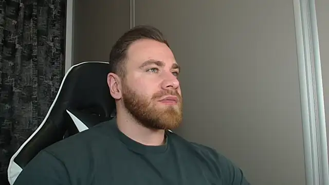 Snapshot of Thori92 chatting on February 9, 2026, 6:28 pm Thori92 online show from February 9, 2026, 6:28 pm