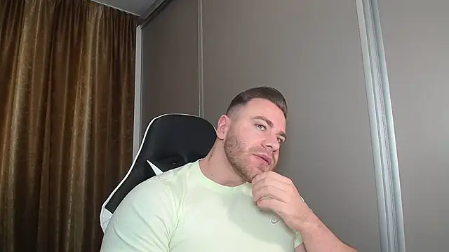 Thori92 online show from December 21, 2025, 11:56 am