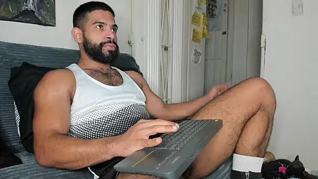 sweatyhairypig23 online show from February 8, 2026, 3:59 am