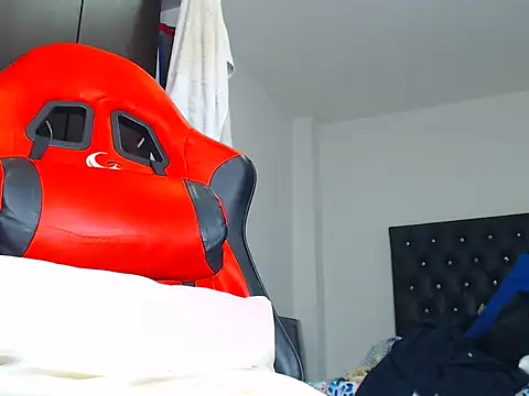 jeancarloscum12 online show from February 11, 2026, 11:48 pm