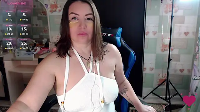 Korolek12 online show from October 15, 2025, 4:44 am