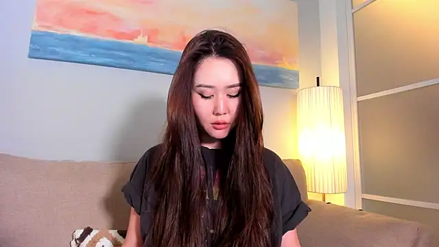 lucky liss  online show from February 25, 2025, 6:14 am