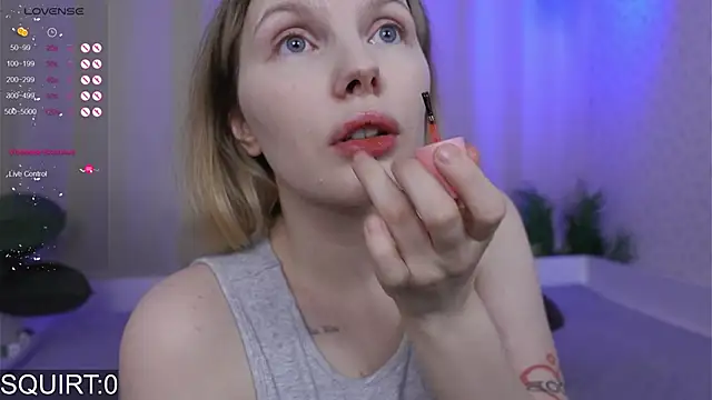 Snapshot of _aleksa_ chatting on December 3, 2025, 11:42 am aleksa online show from December 3, 2025, 11:42 am