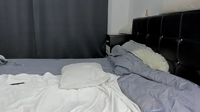 AryanaxXx online show from November 24, 2025, 6:08 pm