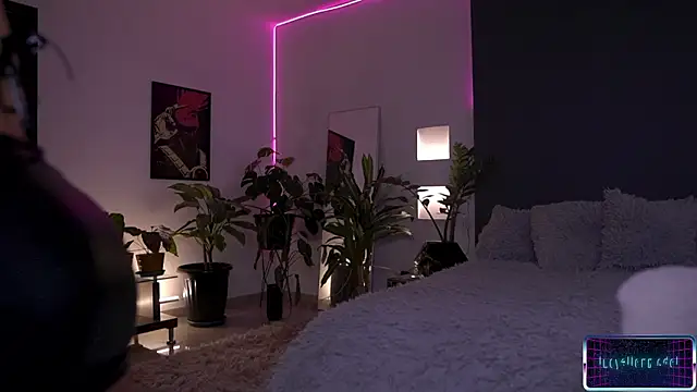 Snapshot of LucyAllenX chatting on January 14, 2026, 5:16 pm LucyAllenX online show from January 14, 2026, 5:16 pm