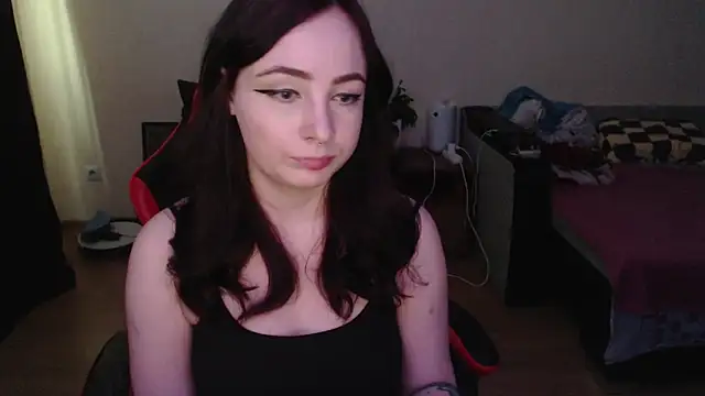 Laralianna online show from March 19, 2026, 9:31 am