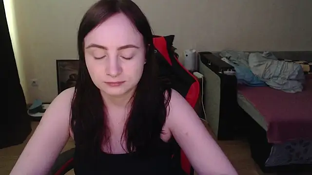 Laralianna online show from March 21, 2026, 9:47 am