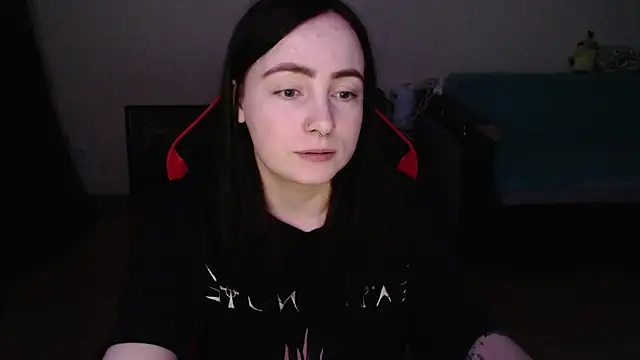 Laralianna online show from February 13, 2026, 5:35 pm