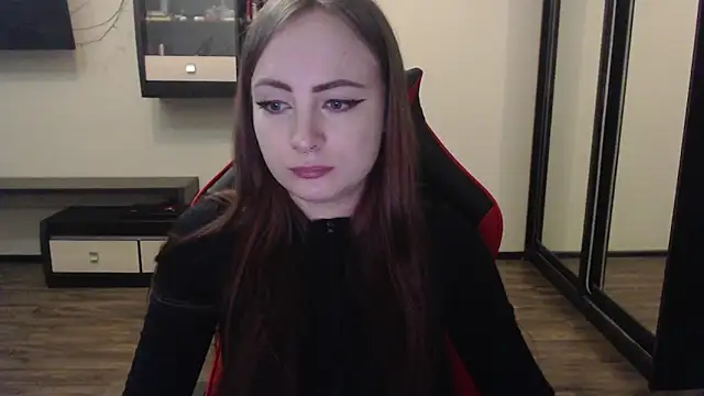 Laralianna online show from March 2, 2025, 6:46 pm