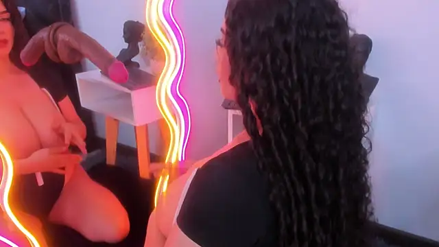 Sweet Ariadna  online show from March 20, 2026, 12:17 pm