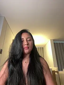 Snapshot of AnushaKumari chatting on April 16, 2026, 10:12 pm AnushaKumari online show from April 16, 2026, 10:12 pm