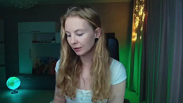 Snapshot of Cuddle_Cat chatting on November 24, 2025, 1:55 pm Cuddle Cat online show from November 24, 2025, 1:55 pm