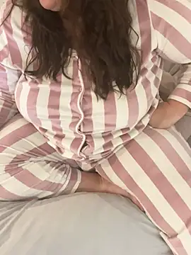 sweeti Em online show from January 31, 2026, 7:12 pm