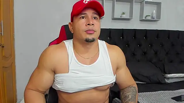 tyler hank01 online show from July 5, 2026, 12:37 am