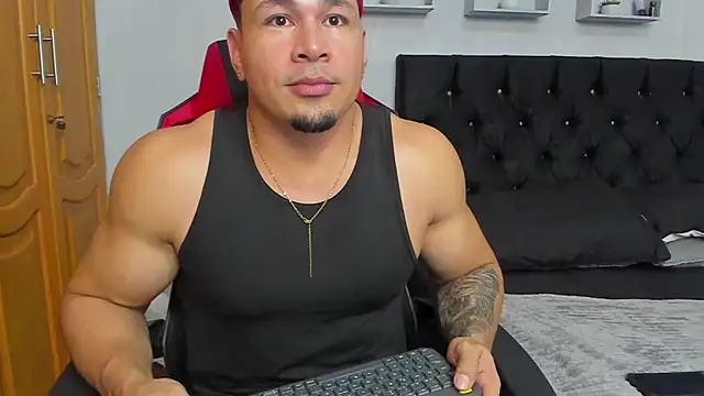 tyler hank01 online show from July 12, 2026, 8:53 pm