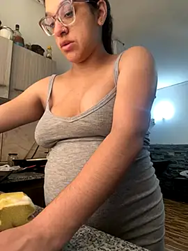 Ninnfa online show from November 14, 2025, 3:48 pm