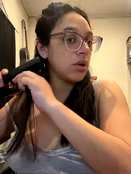 Ninnfa online show from November 4, 2025, 4:55 pm